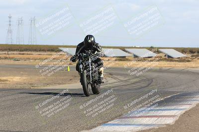 media/Nov-03-2024-TrackDaz (Sun) [[44580f4982]]/B Group/1220pm (Wheelie Bump)/
